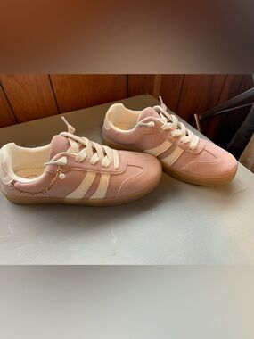 Jellypop Pink and Cream Lace-Up Sneakers with Pearl Charm